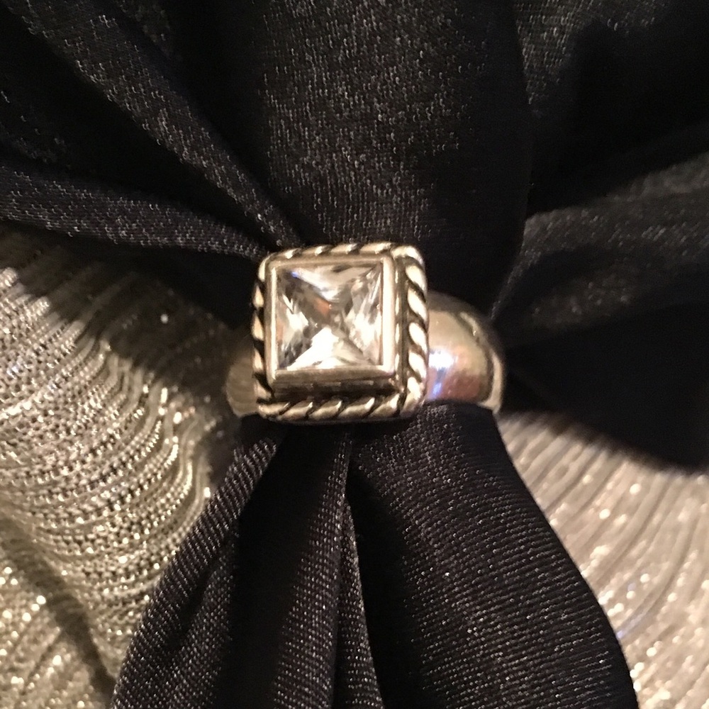 Silpada "ELIZABETH" .925 Sterling Silver Ring